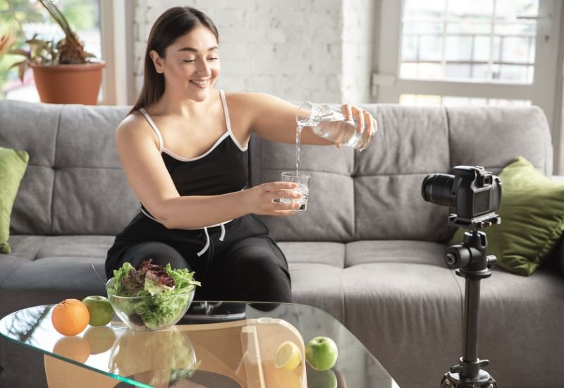 Hvordan lage en vlogg som fenger